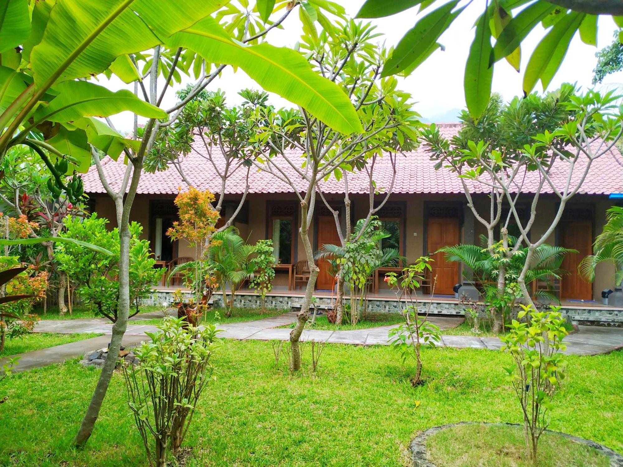 Asih Homestay Pemuteran Екстериор снимка